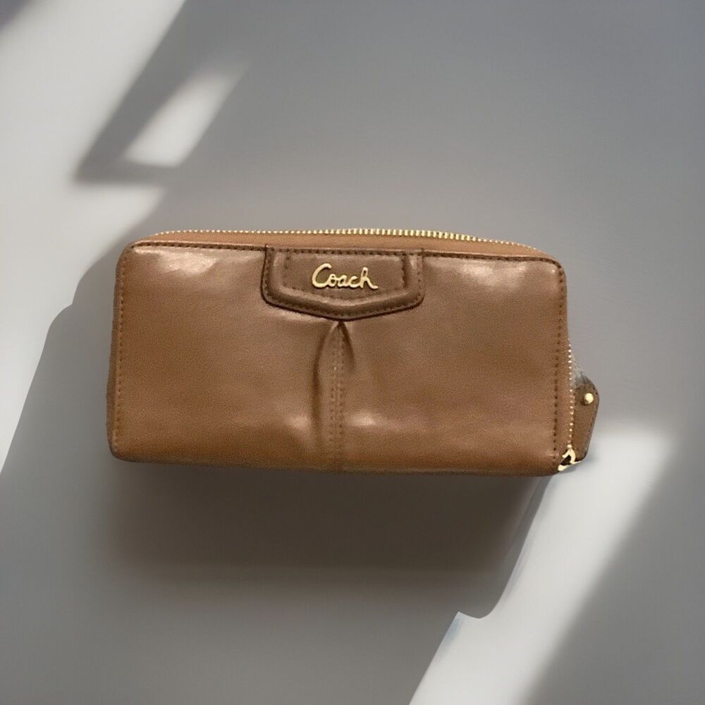 Coach Ashley Brown  Leather Zip Around Credit Card Wallet